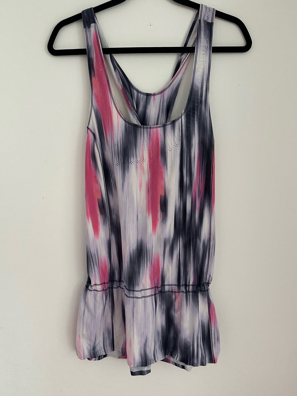 Lululemon Athletica Pink, Black & White Striped Tank‎ Top Y2K Size Medium